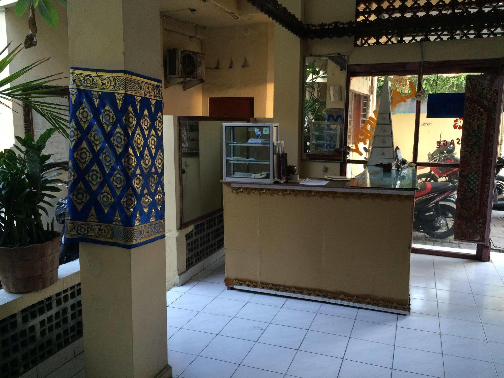 Rita Za Hotel Kuta Lombok Eksteriør billede